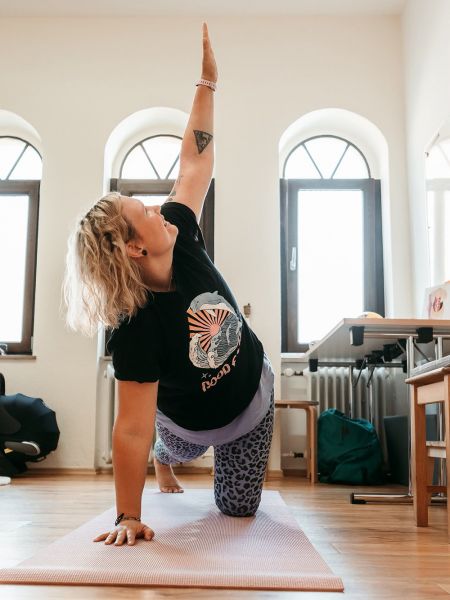 files/zentrumfiles/Hebamme-Yoga.jpg